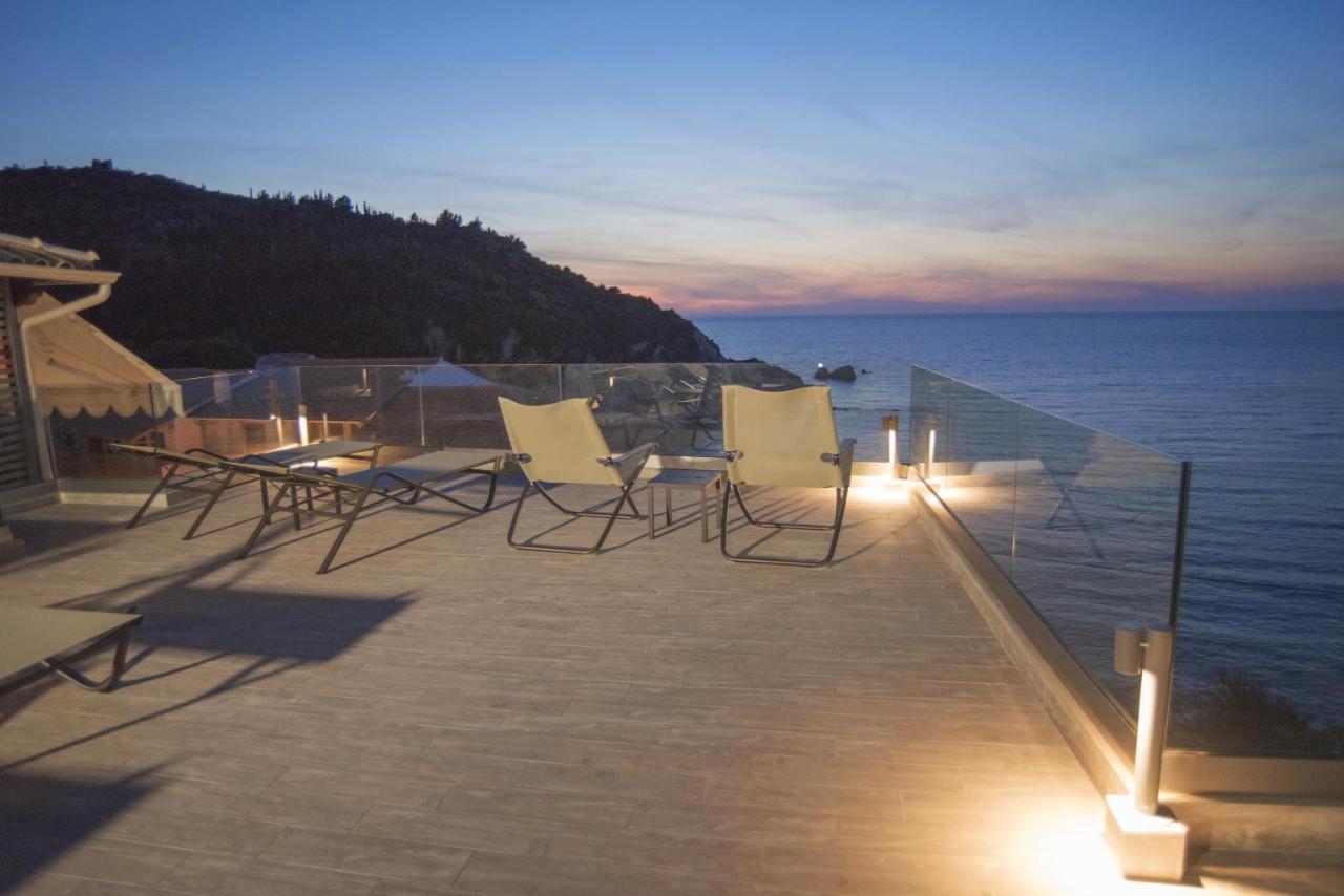 The Ionian View Aparthotel Áyios Nikítas Екстериор снимка
