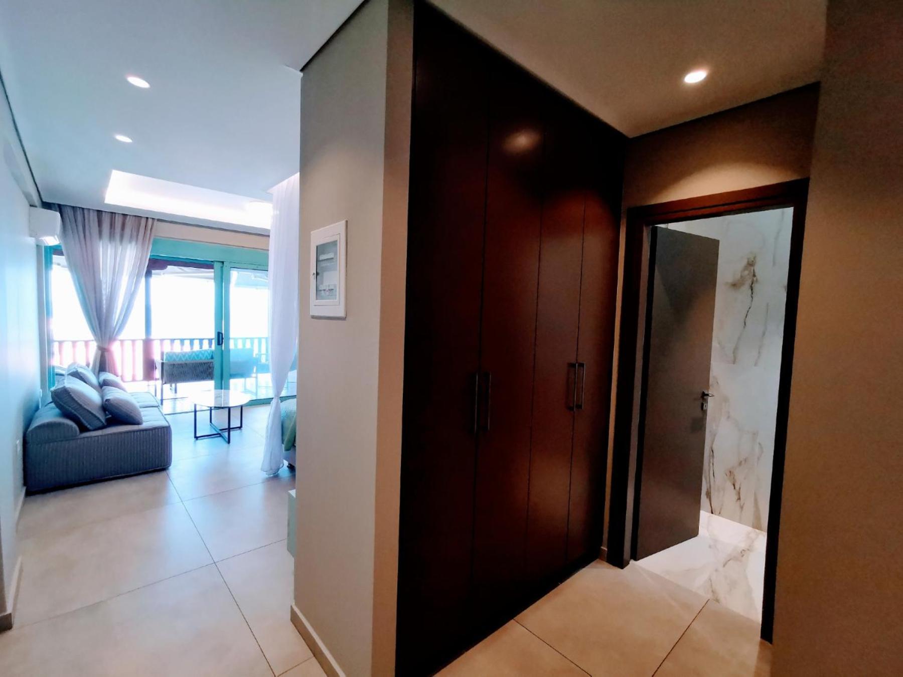 The Ionian View Aparthotel Áyios Nikítas Екстериор снимка
